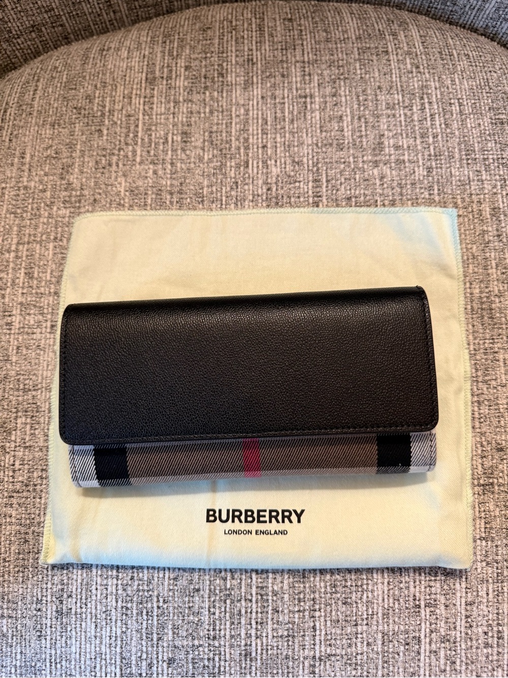 Burberry Black Leather Continental Wallet with Vintage Check & Red Stripe - Picture 7 of 8